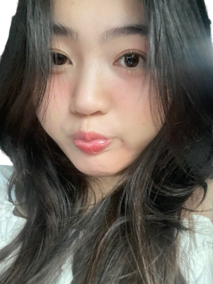 Portrait of Hanh Nguyen